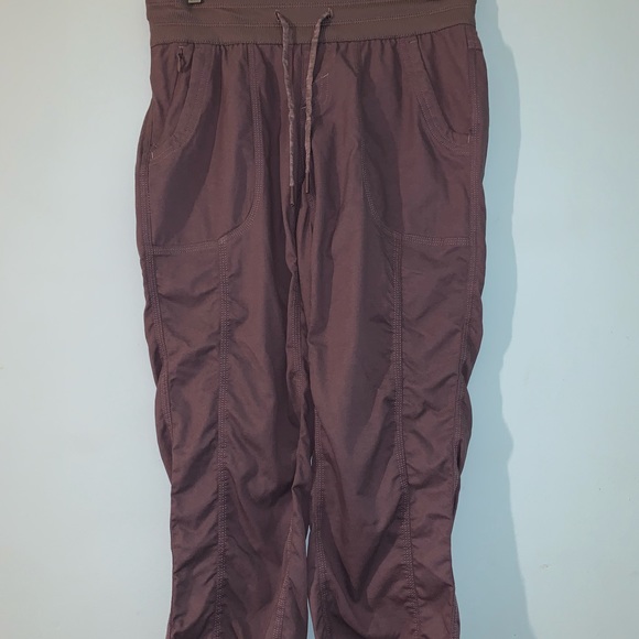 The North Face Pants - The North face women’s Aphrodite 2.0 capris
